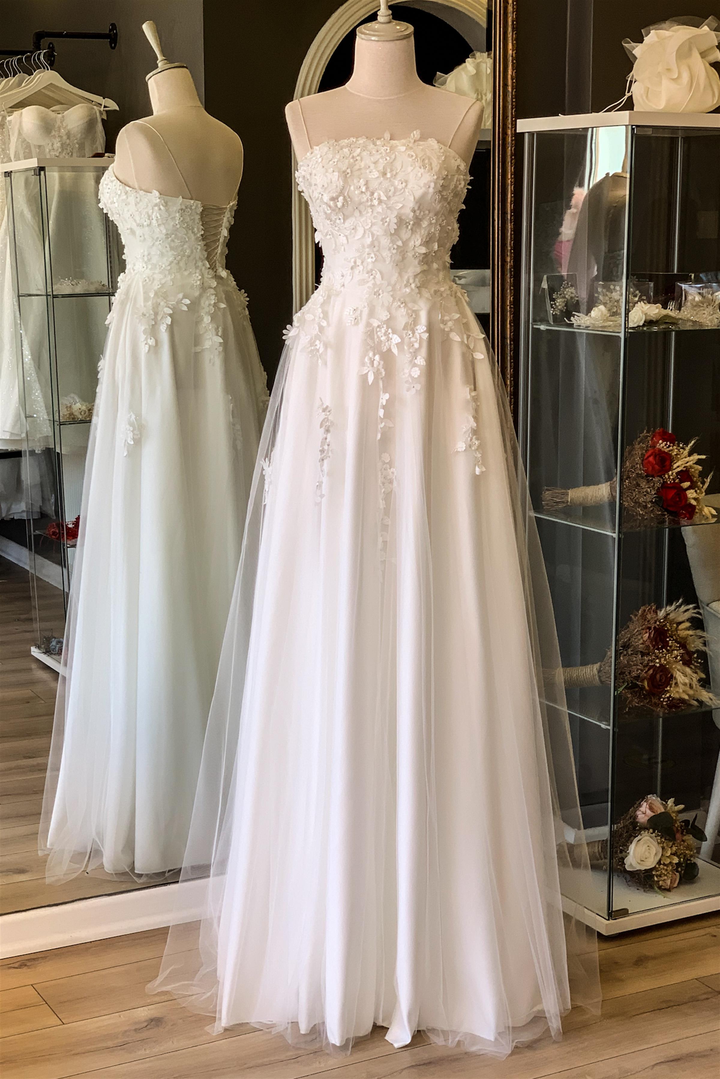 Beyaz Düz Yaka Üç Boyutlu Maxi Boy Abiye ve Nikah Elbisesi