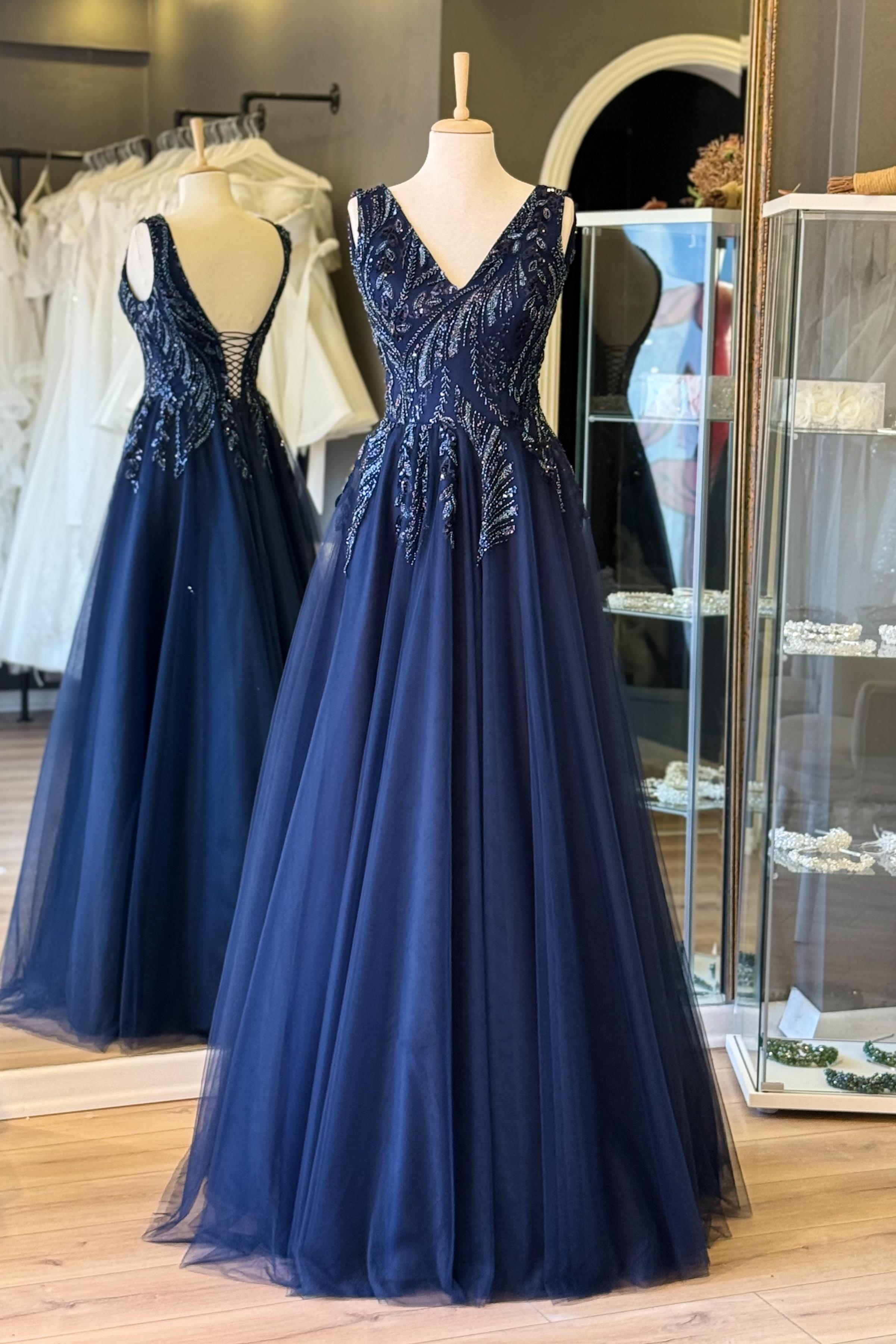 Lacivert V Yaka Yaprak Desen Dantel Detaylı Maxi Boy Abiye ve Nikah Elbisesi