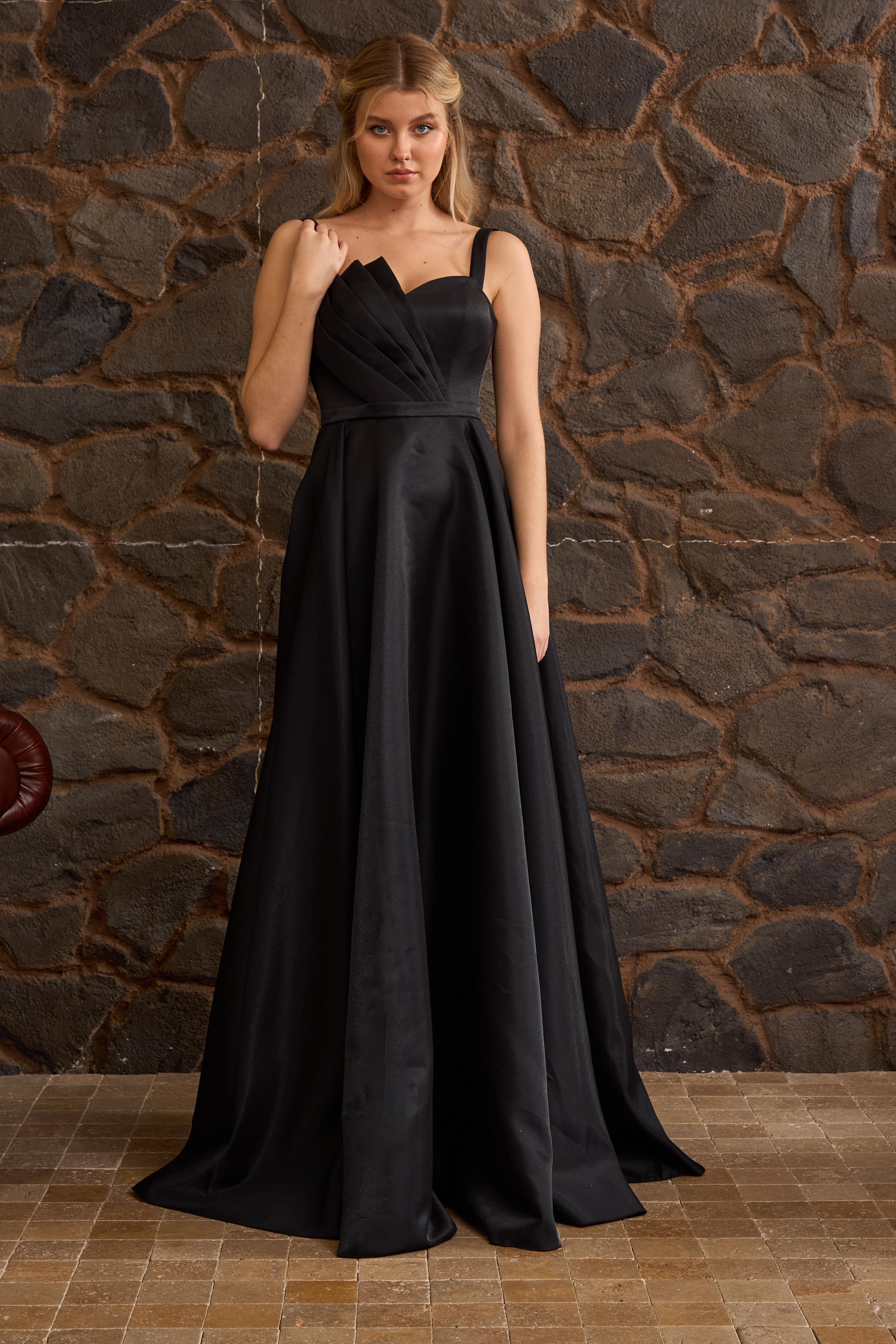 Siyah Drape Detaylı Maxi Boy Saten Abiye ve Gece Elbisesi
