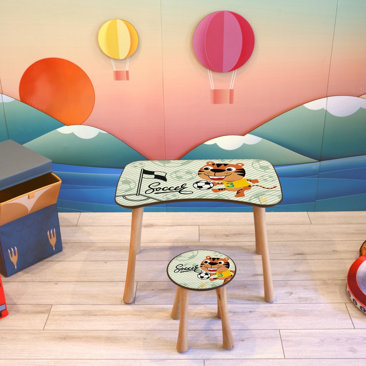 SOCCER TABURELİ MASA SETİ (2-4 YAŞ)