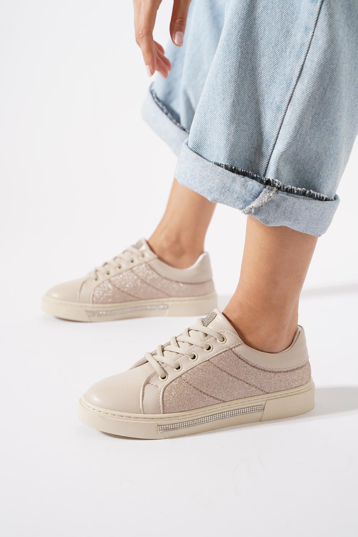 Kapes Taban Taşlı Simli Kadın Spor Ayakkabı Bej Cilt