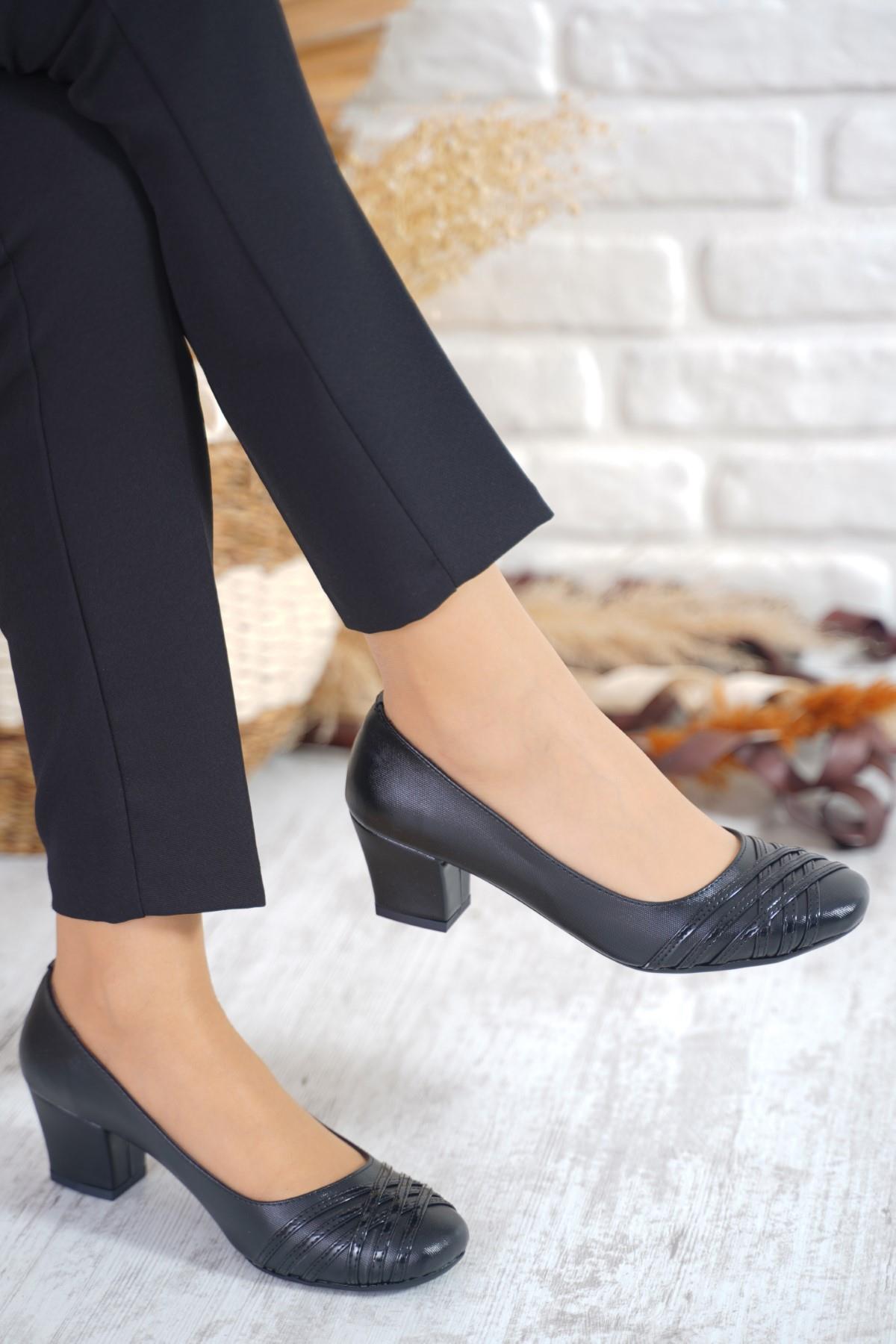 Bert Altı Biyeli Kadın Topuklu Ayakkabı Siyah Saten