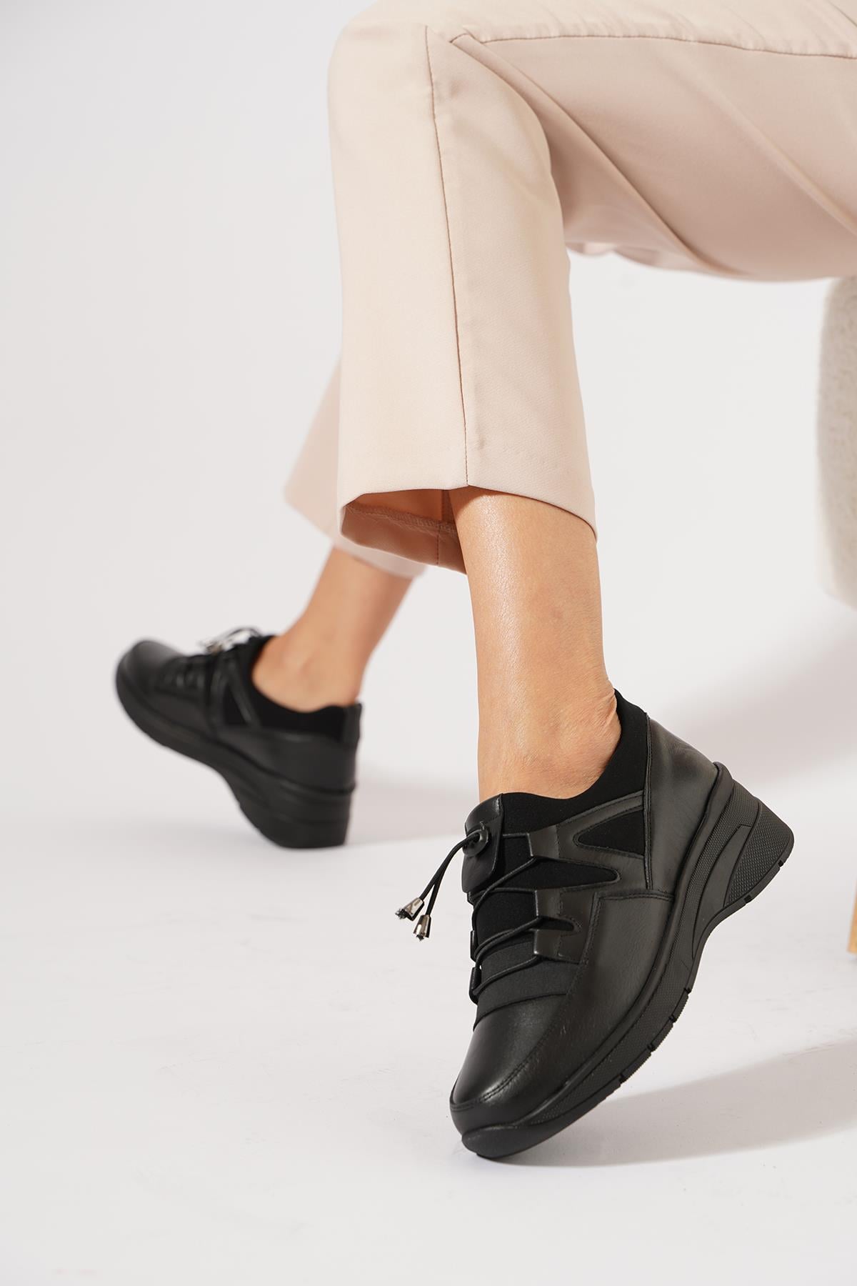 Bolfes Streç Lastikli Hakiki Deri Kadın Ayakkabı Siyah Cilt