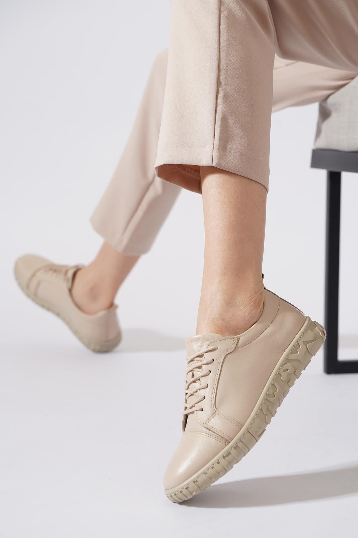 Setera Taban Dikişli Hakiki Deri Kadın Ayakkabı Bej Cilt