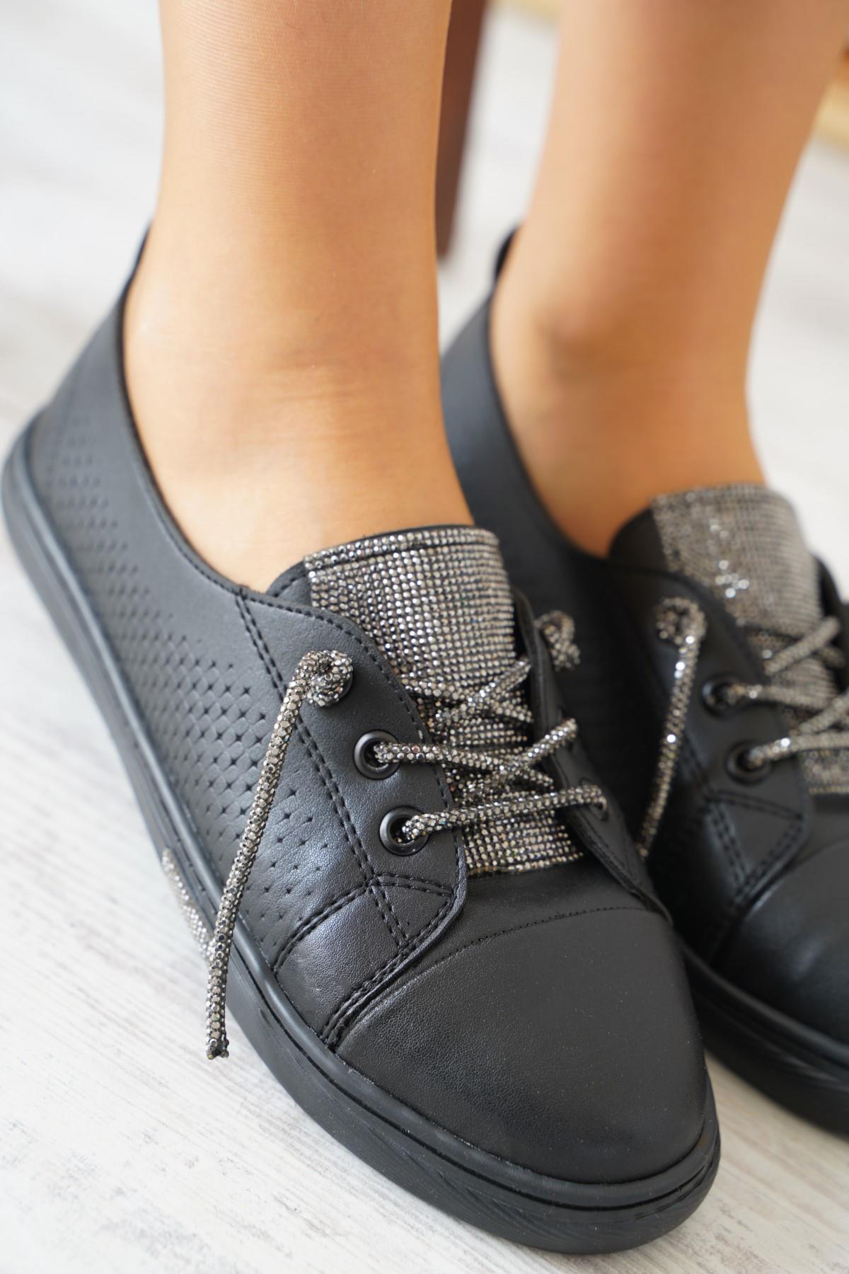 Liinge Dil Taşlı Kadın Spor Ayakkabı Siyah Cilt