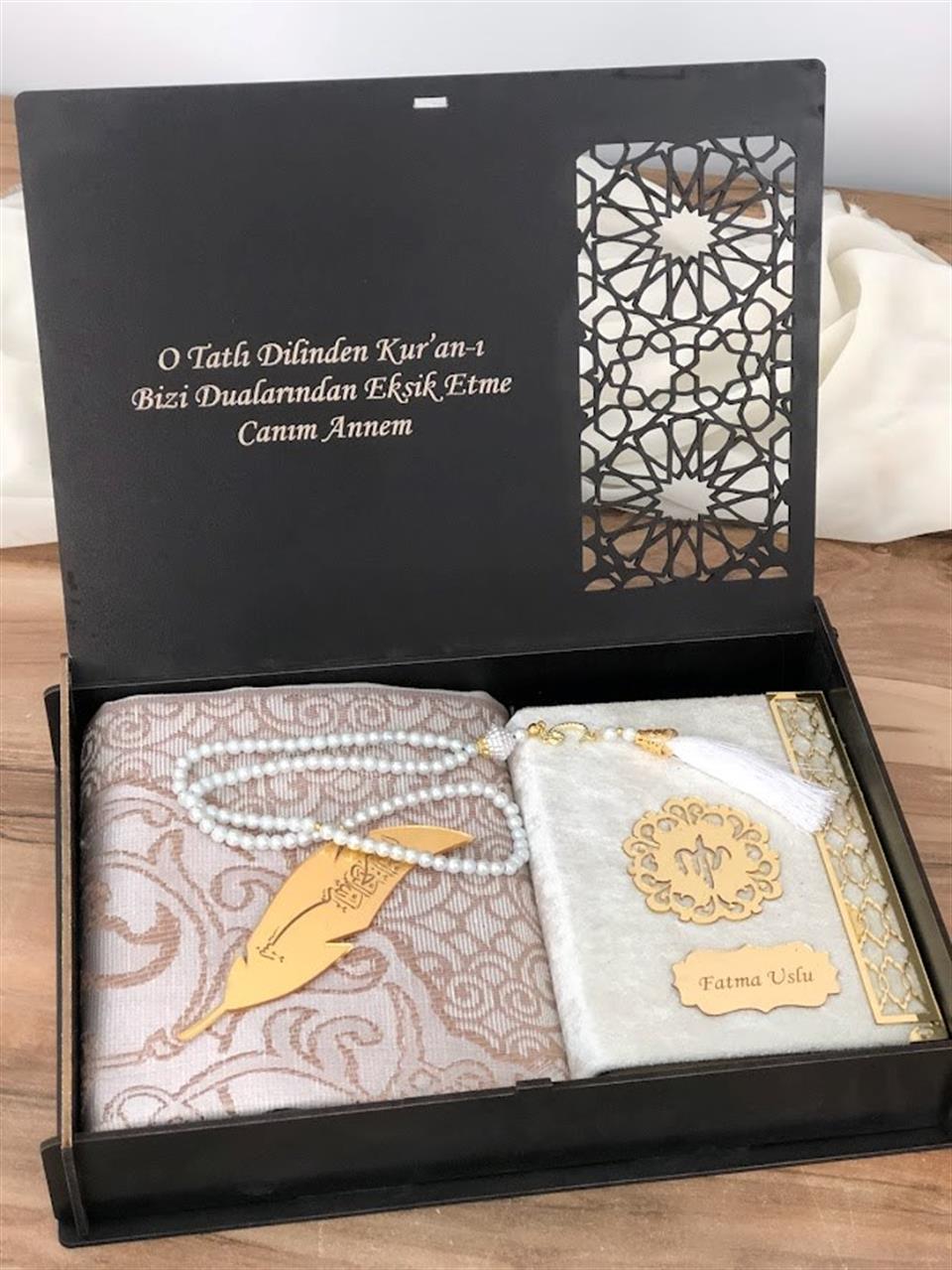 14 şubat sevgililer günü hediyesi Özel Ahşap Kutuda  Kuran-ı Kerim Seccade, Kitap Ayracı Manevi Set