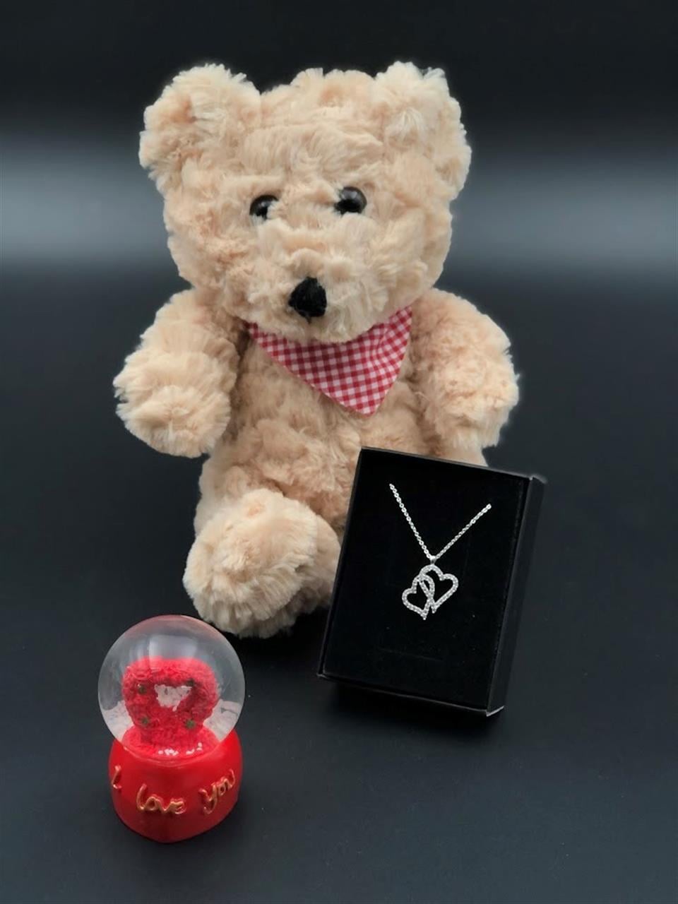 peluş ayıcık kolye,mini küre  sevgiliye eşe arkadaşa anneye doğum sevgililer anneler günü hediyesi
