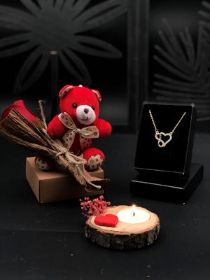 14 Şubat Sevgiliye Aşk Dolu Hediye Seti Kalp Kolye, Ayıcık Anahtarlık, Kütük Mum ve Gül” 