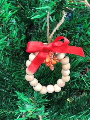 3 Adet Yılbaşı ağacı lüks süslemeli rafya kozalak ve nar süslemeli süslü kozalak ve boncuk süs