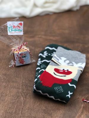 5 Adet Yılbaşı özel baskılı madlen ve 1 Adet Yılbaşı Özel baskılı pamuk çorap