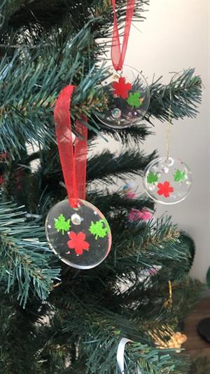 6 Adet Yılbaşı özel el yapımı epoksi döküm Yılbaşı Çam Ağacı Süsü Dekor Süsleme Seti