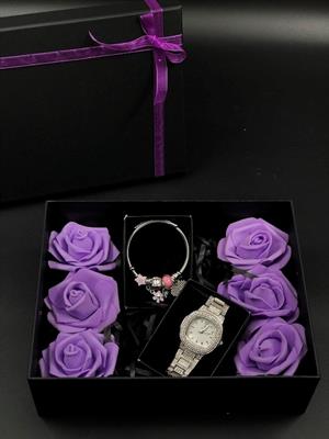 Anneler Günü Hediyesi Charmlı Bileklik Ve Zarif Taşlı Kol Saati Kutu İçerisinde