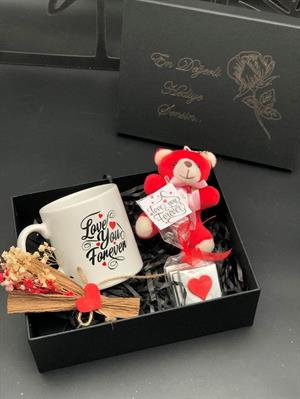 Gülümseme Kutusunda Aşk: Kupa & Lezzetli Çikolata 14 Şubat Sevgililer Günü Hediyesi Sevgiliye Hediye