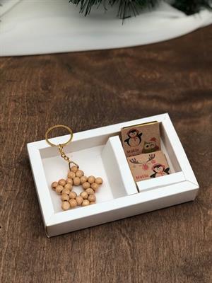 yılbaş sevgiliye hediye ahşap boncuk anahtarlık ve baskılı 3 adet madlen