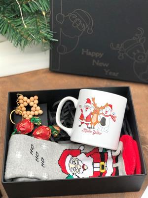 yılbaşı baskılı özel kutuda kupa,ahşap boncuk yıldız anahtarlık yeni yıl konsept kupa hediye seti