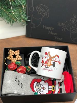 yılbaşı baskılı özel kutuda kupa,ahşap boncuk yıldız anahtarlık yeni yıl konsept kupa hediye seti