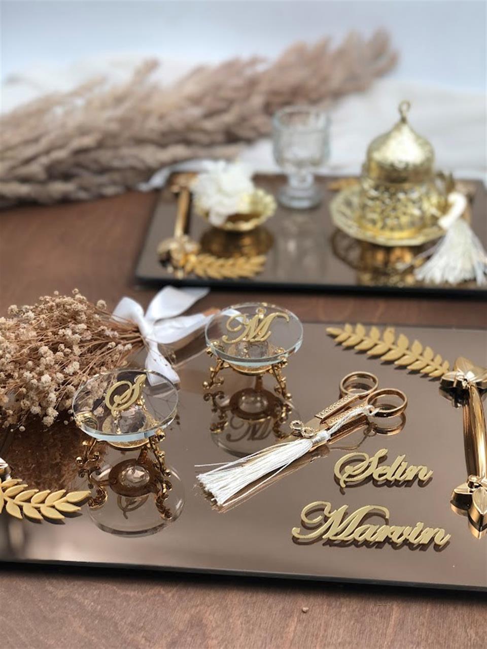 Süslü Söz Nişan Tepsisi Yüzük Yükselticiler Makas Damat Kahve Fincanı Lokumluk Bardak