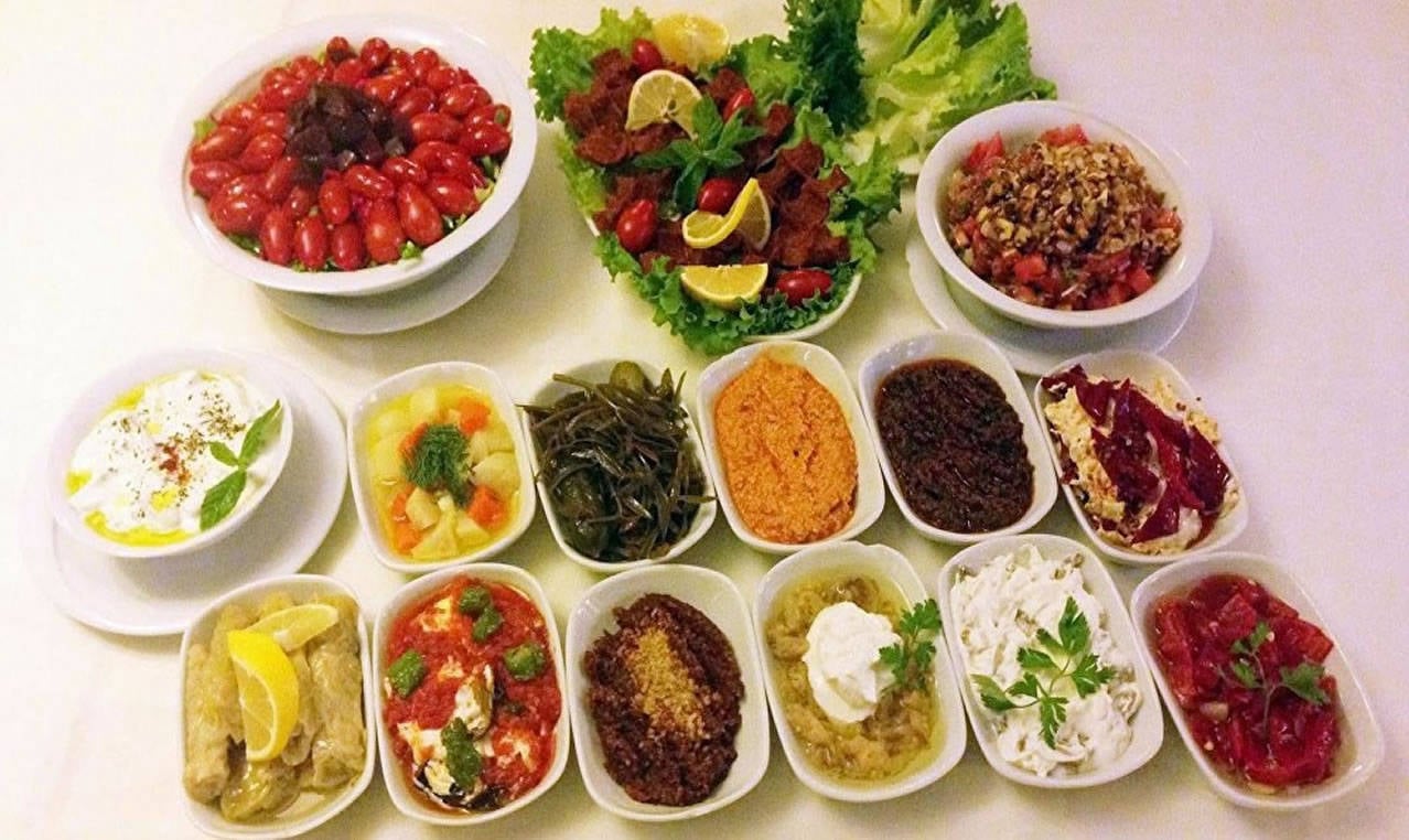 Beyaz Peynirle Yapabileceğiniz En Lezzetli 3 Meze Tarifi