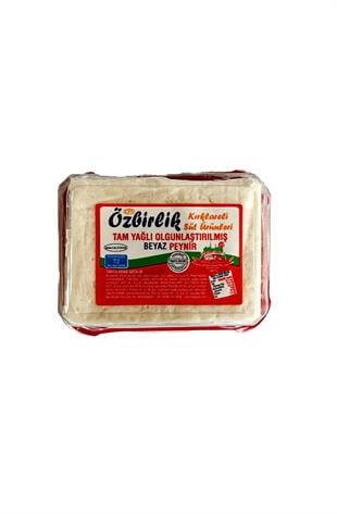 Özbirlik PeynirTam Yağlı Olgunlaştırılmış Lux Sert İnek Peyniri 650-700g
