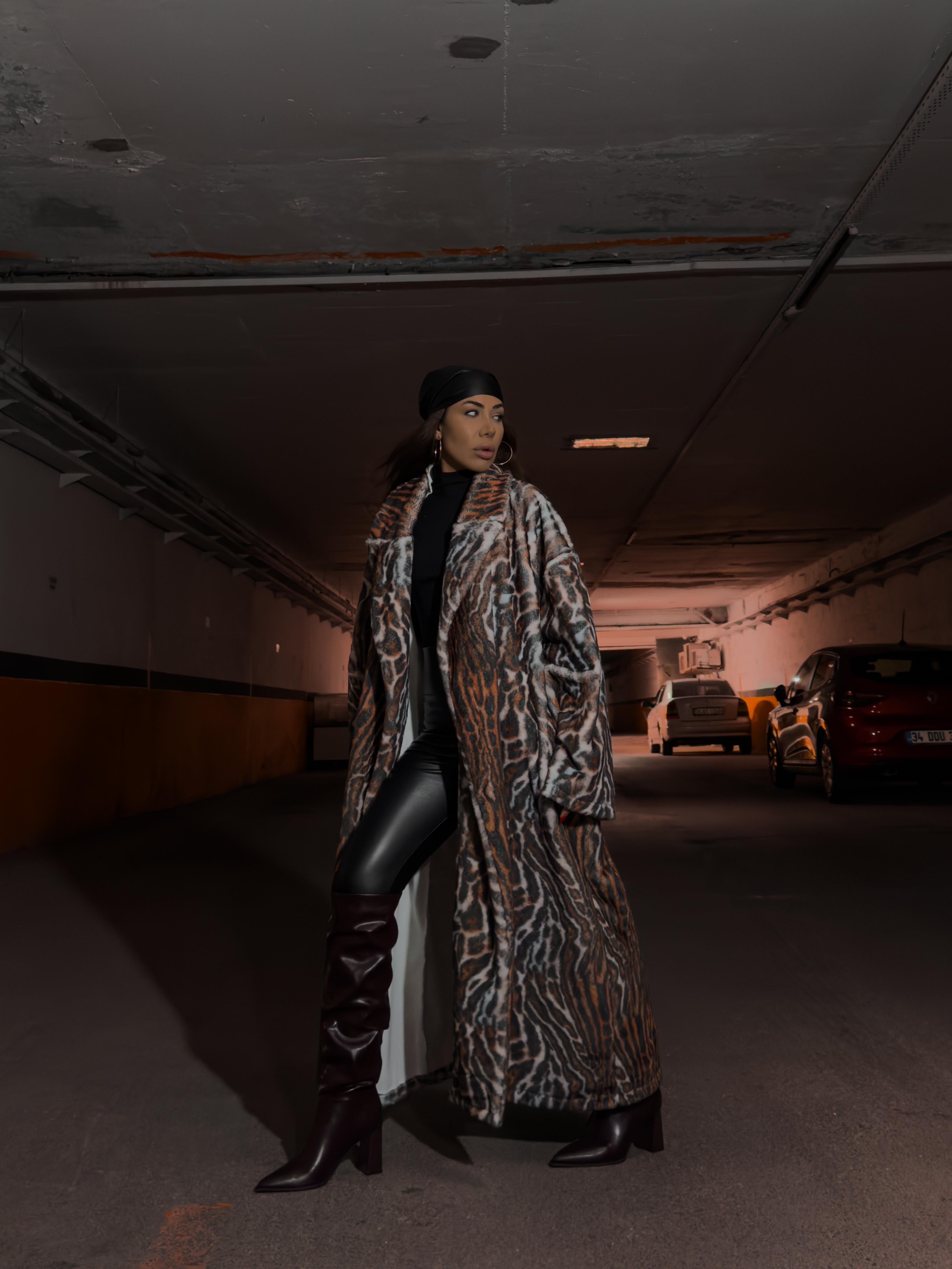 Özel Tasarım Peluş Leopar Kaban 