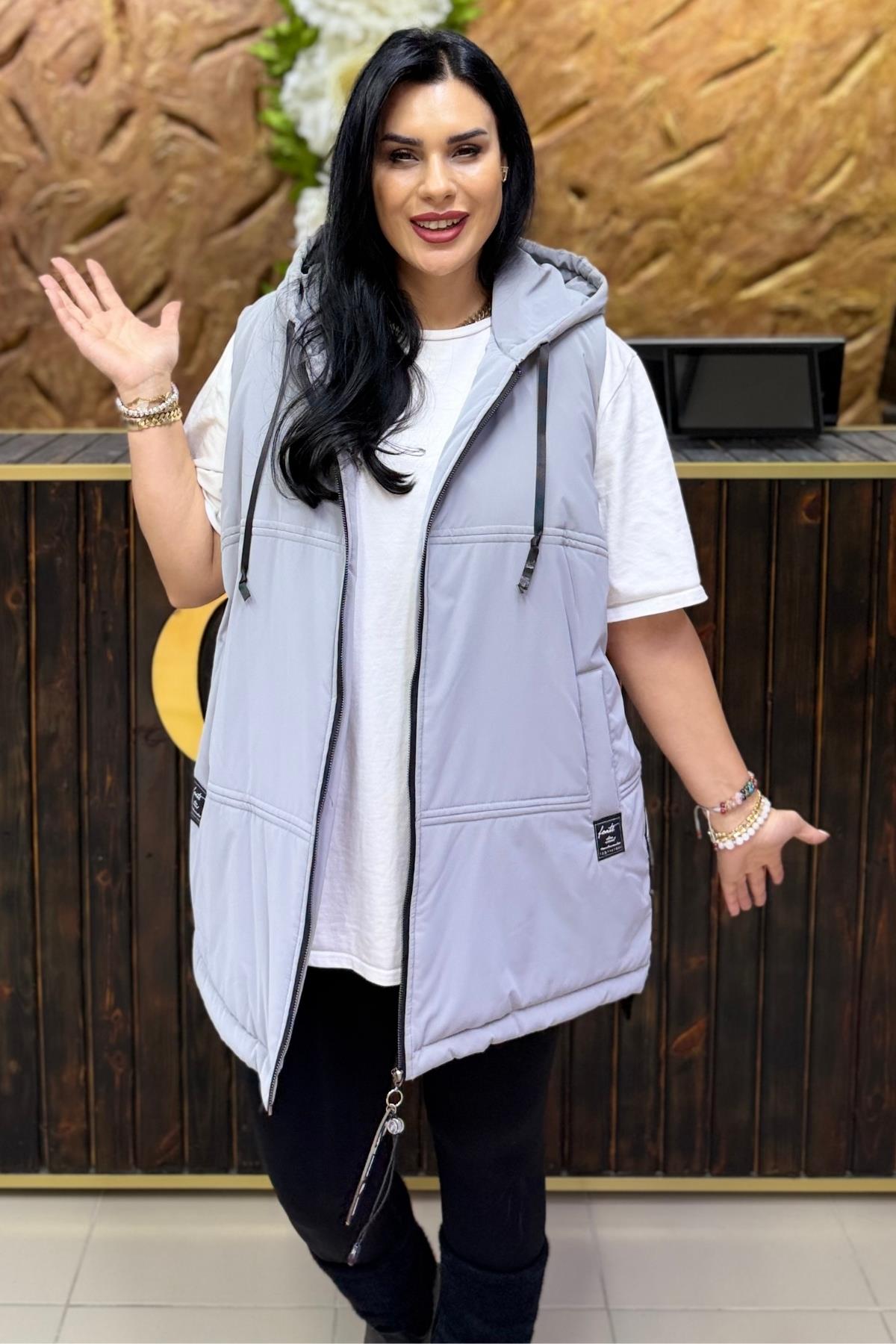 İÇİ KÜRKLÜ GRİ BÜYÜK BEDEN YELEK