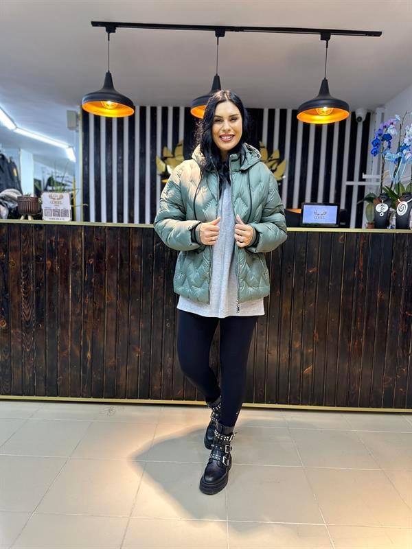 -20 yeşil mont