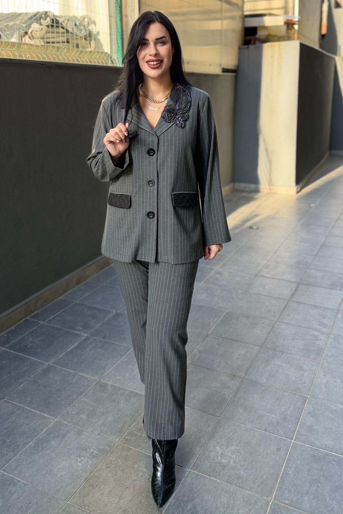 ÇİZGİLİ BLAZER BÜYÜK BEDEN TAKIM