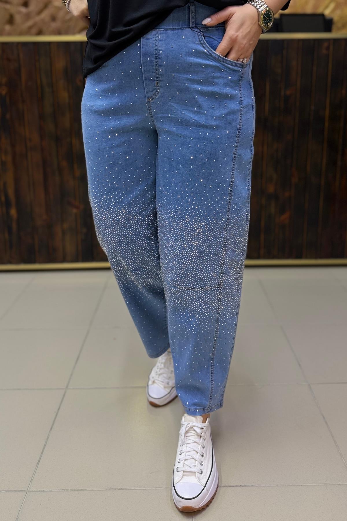 FULL TAŞ LİKRALI BÜYÜK BEDEN JEAN 
