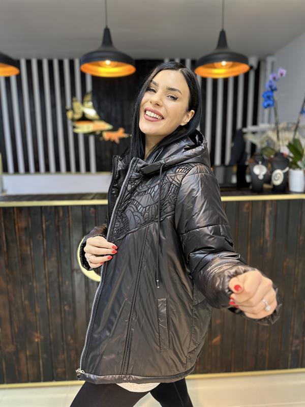 Nakış detaylı mont