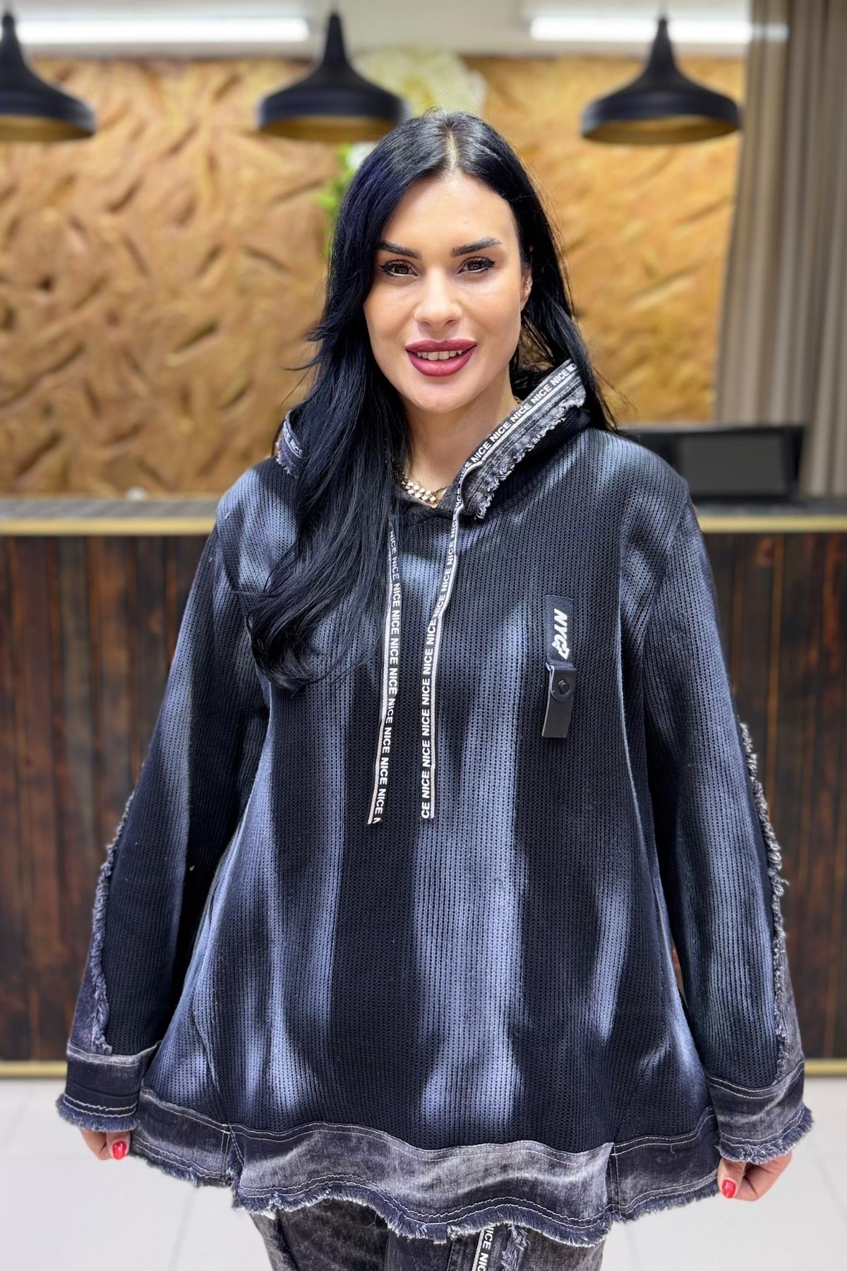 TAŞLANMIŞ JEAN DETAYLI TAKIM BÜYÜK BEDEN