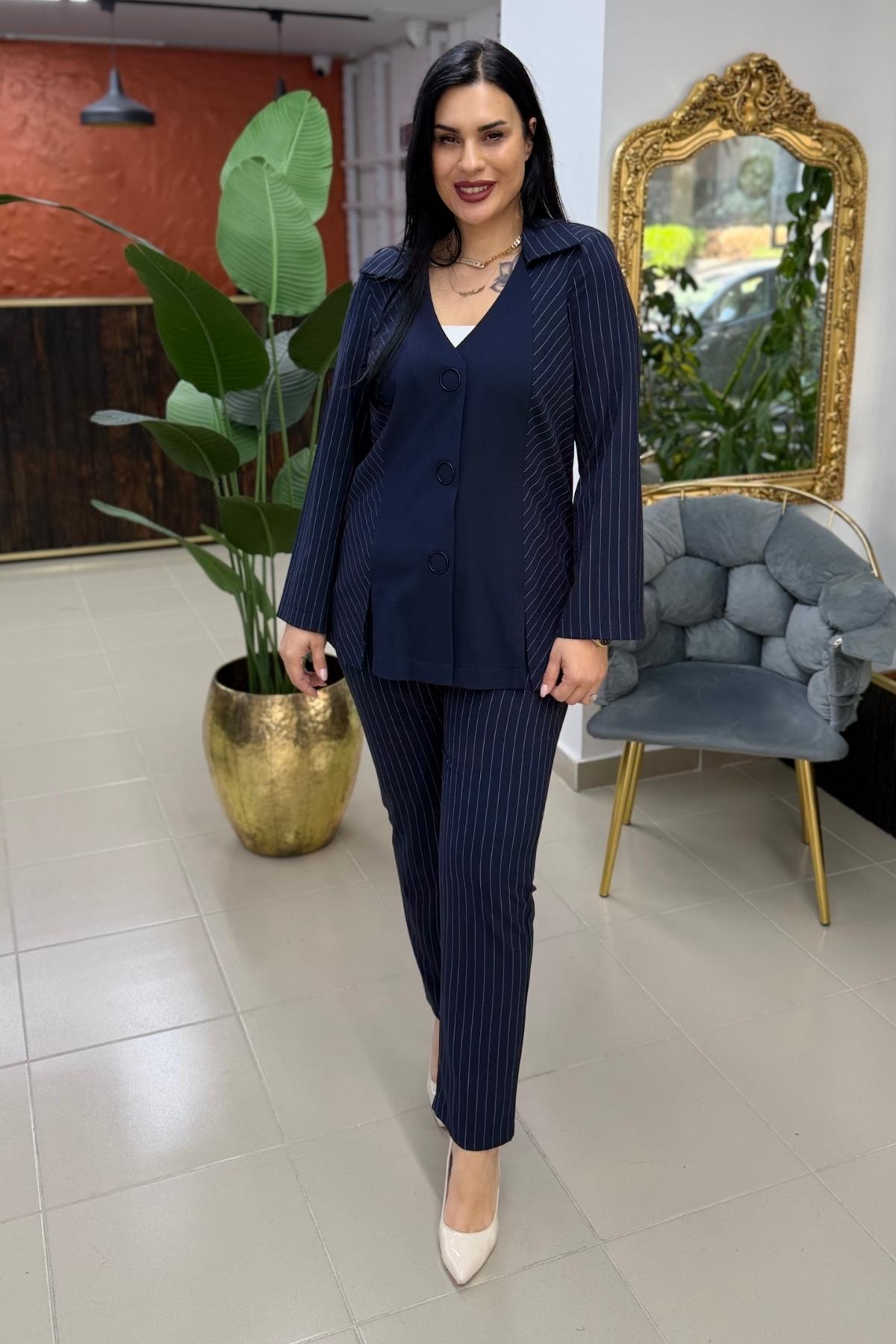 YIRTMAÇLI BÜYÜK BEDEN BLAZER TAKIM LACİVERT