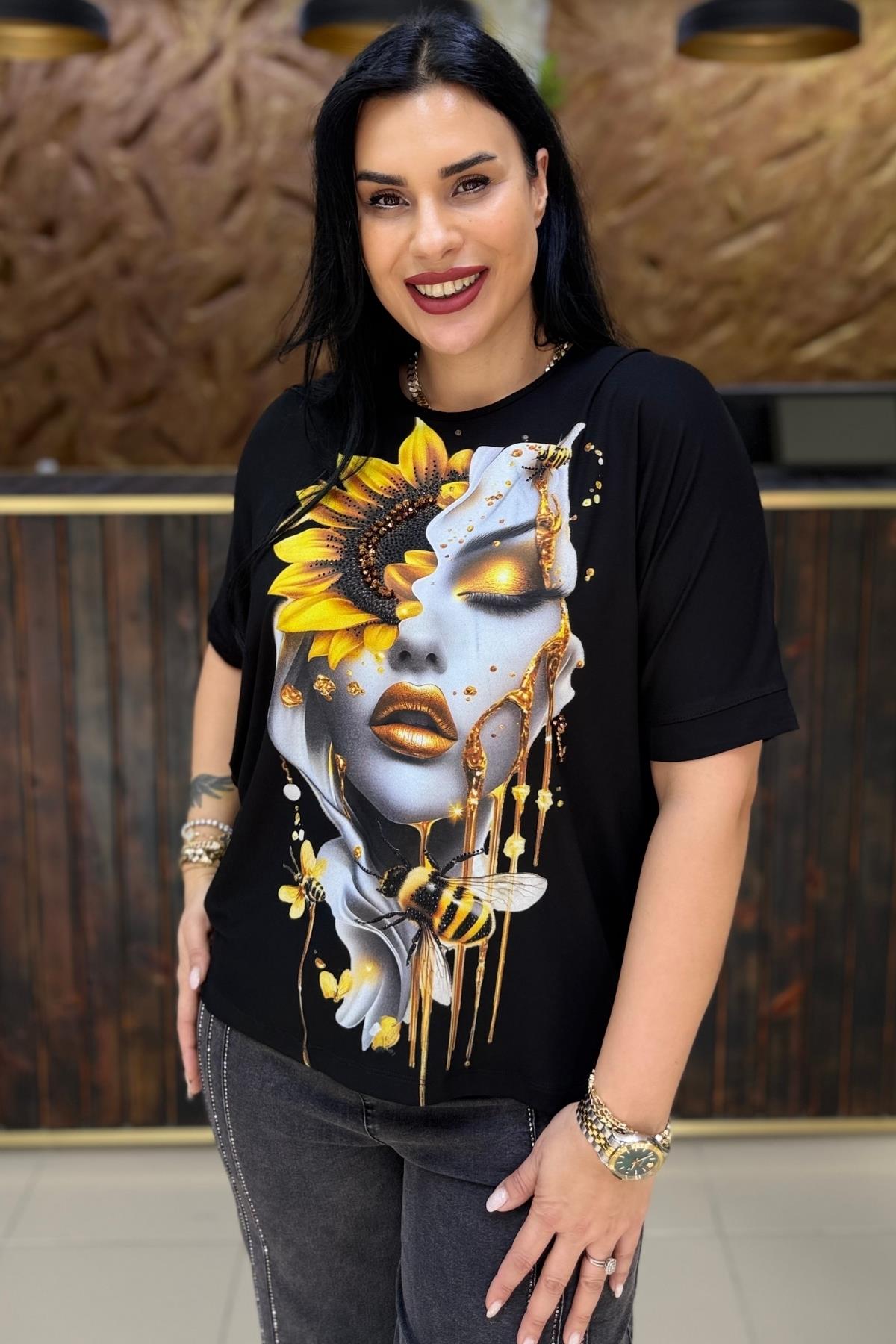 YÜZ DETAYLI TAŞLI BÜYÜK BEDEN BLUZ 