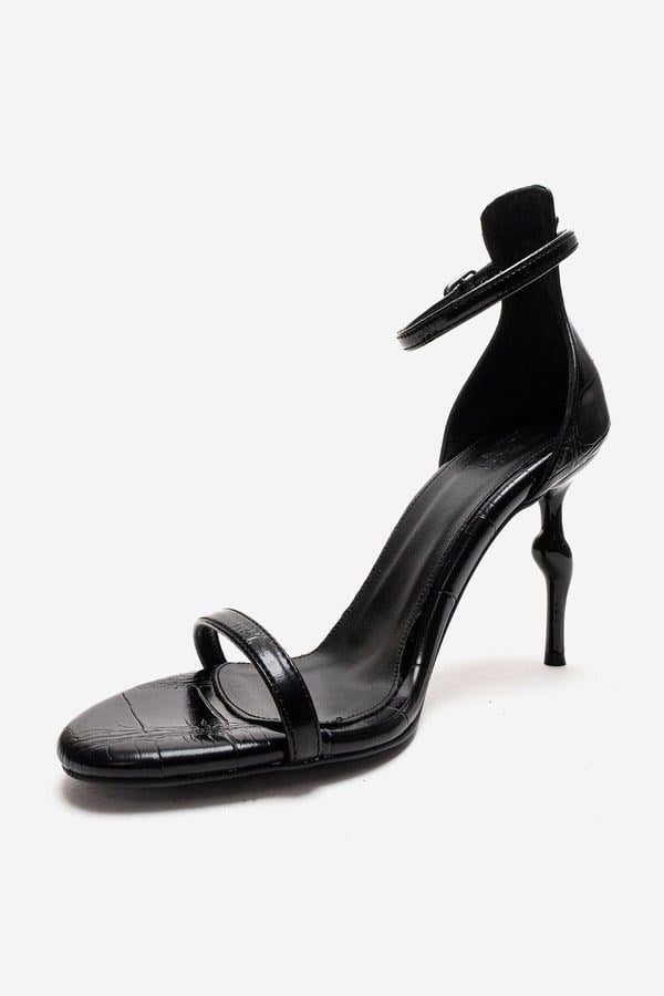 BH TRALİCE 36-40 TOPUKLU SANDALET