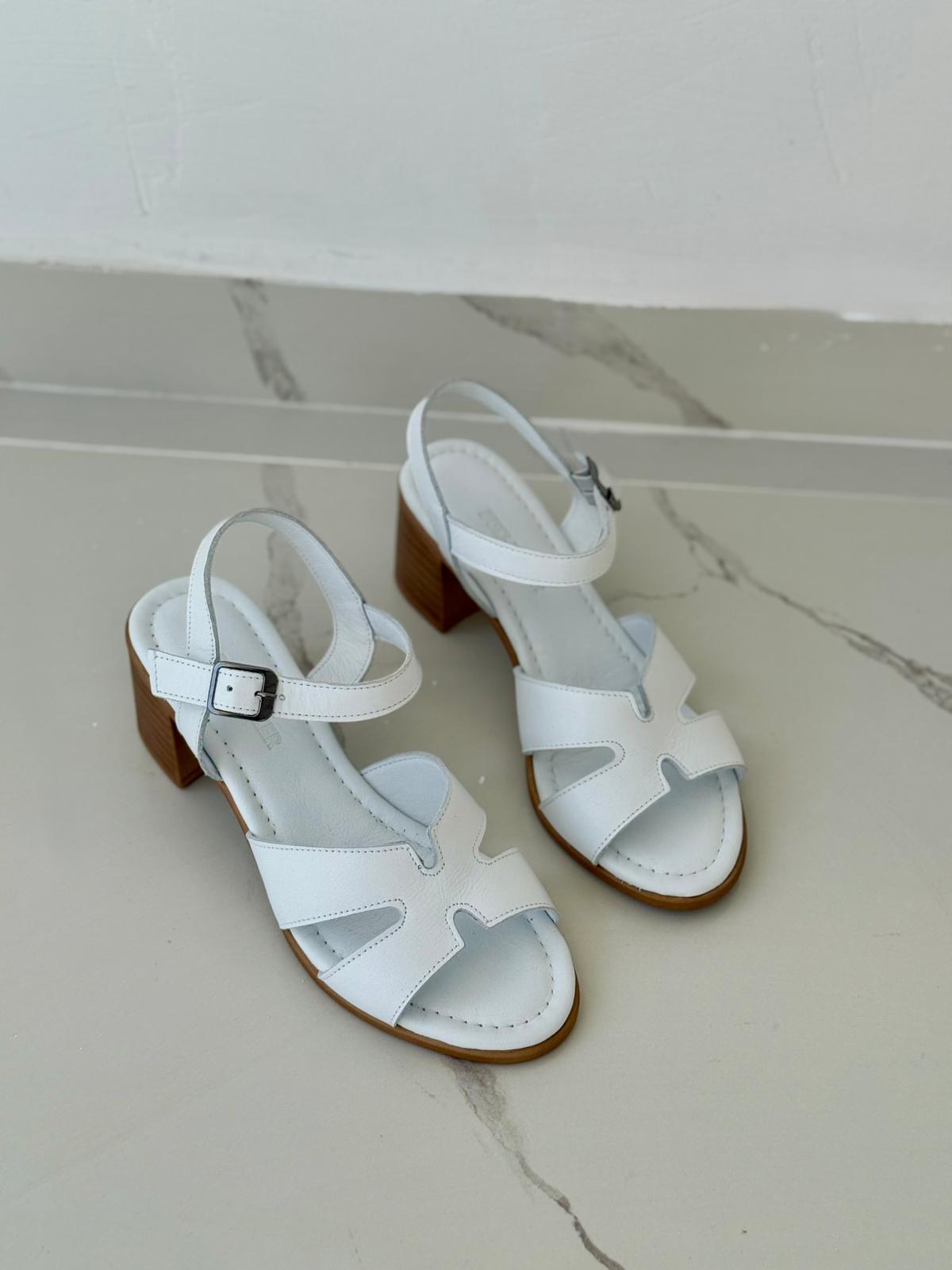 BUL HEMS 251812 36-40 HAKİKİ DERİ TOPUKLU SANDALET