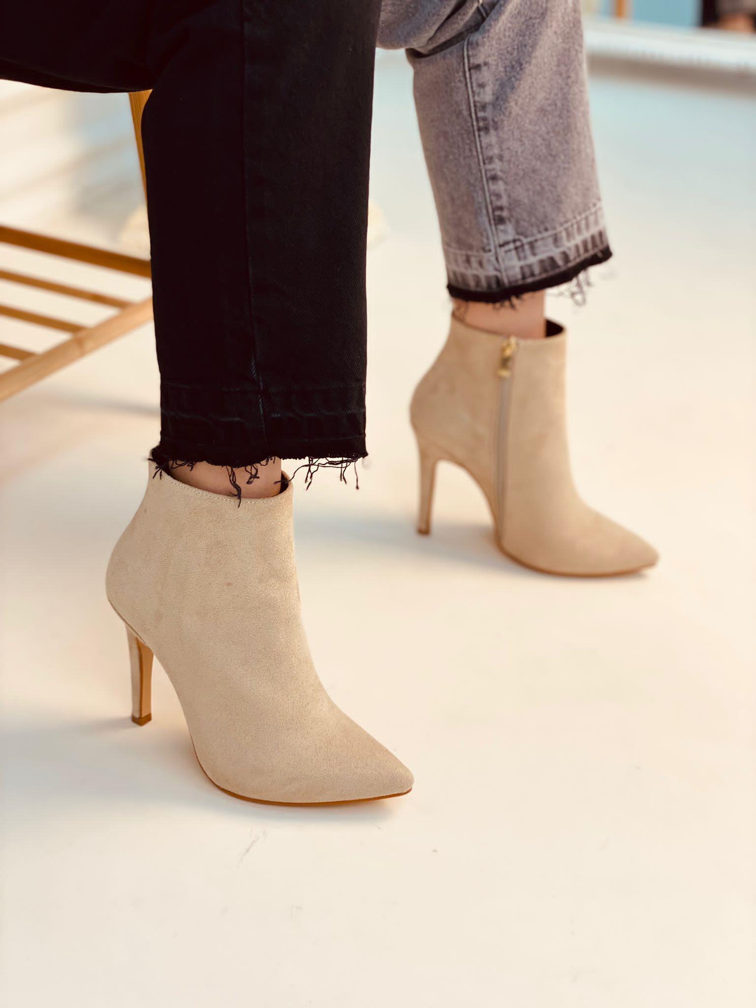 PM BUTTY 1019 36-40 STILET BOOTIE