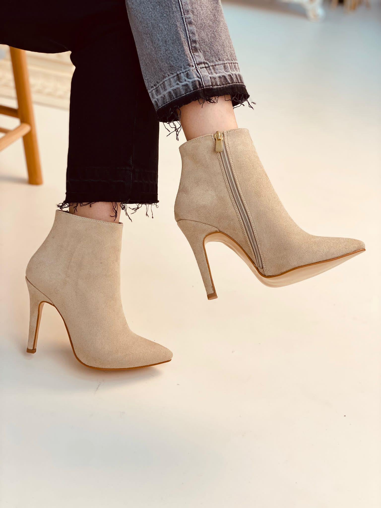PM BUTTY 1019 36-40 STILET BOOTIE
