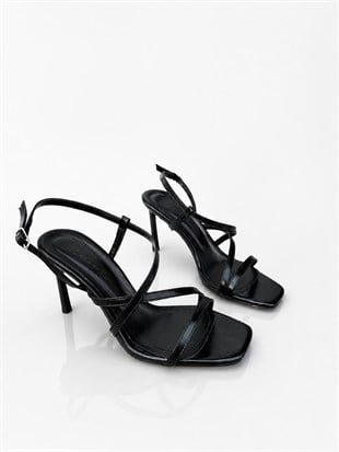 BH ZİNNA 36-40 TOPUKLU SANDALET