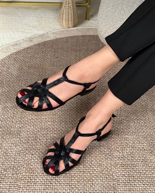 KM GOTTIVA K706351 36-40 HAKİKİ DERİ SANDALET