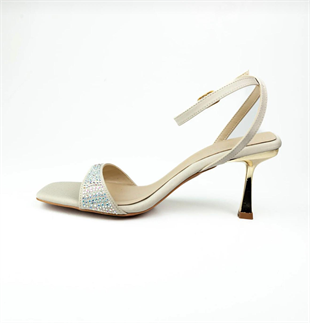 PM AMARİS K111 36-40 TOPUKLU SANDALET