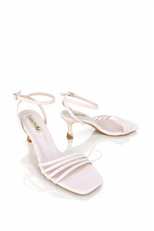 PM FABİ K842 36-40 TOPUKLU SANDALET