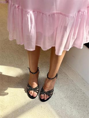 PM LOWİ K83 36-40 TAŞLI TOPUKLU SANDALET