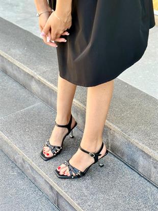 PM MARŞA K7013/1 36-40 TOPUKLU SANDALET