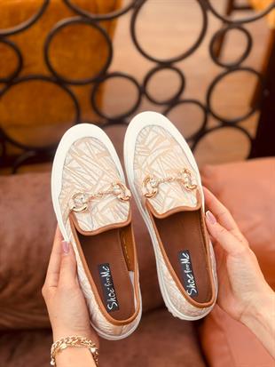 PM RARE K2001 36-40 LOAFER