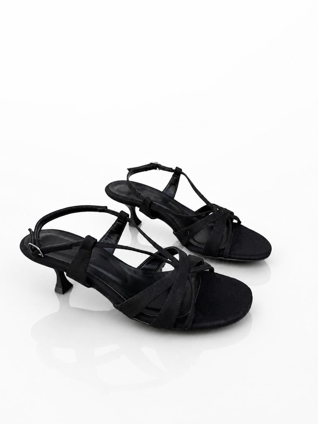 BH MARKO 36-40 TOPUKLU SANDALET