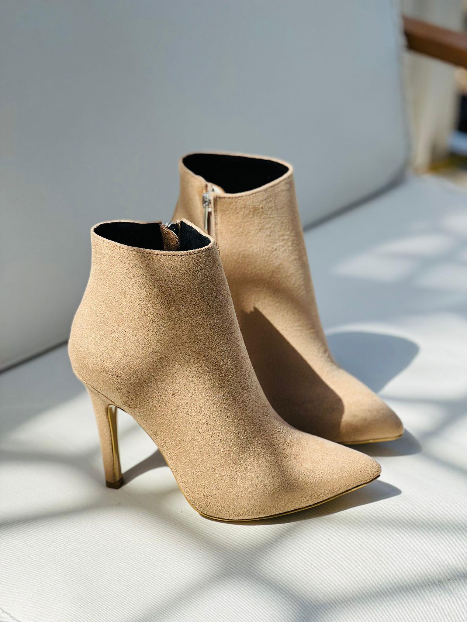 PM BUTTY 1019 36-40 STILET BOOTIE