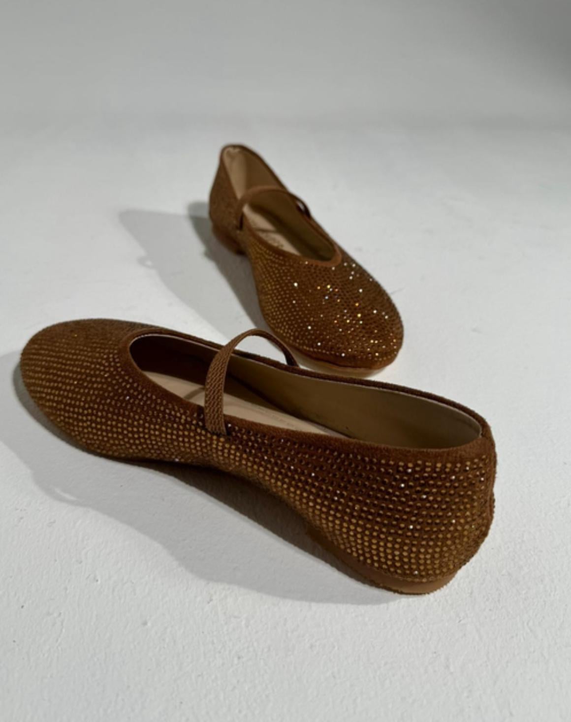 SB VUVA 36-40 TAŞLI BABET