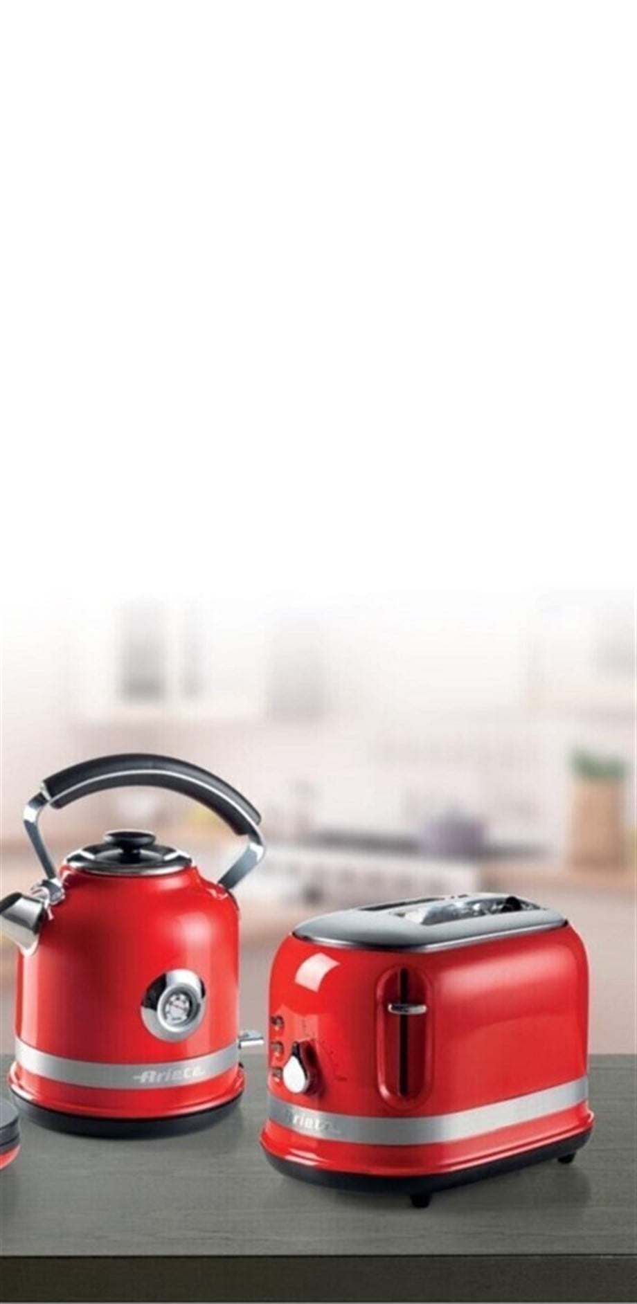 ARIETEAriete Moderna Kırmızı 1,7 Litre Kettle ve Ariete Moderna Ekmek Kızartma Makinesi00C014900AR000C285400AR0