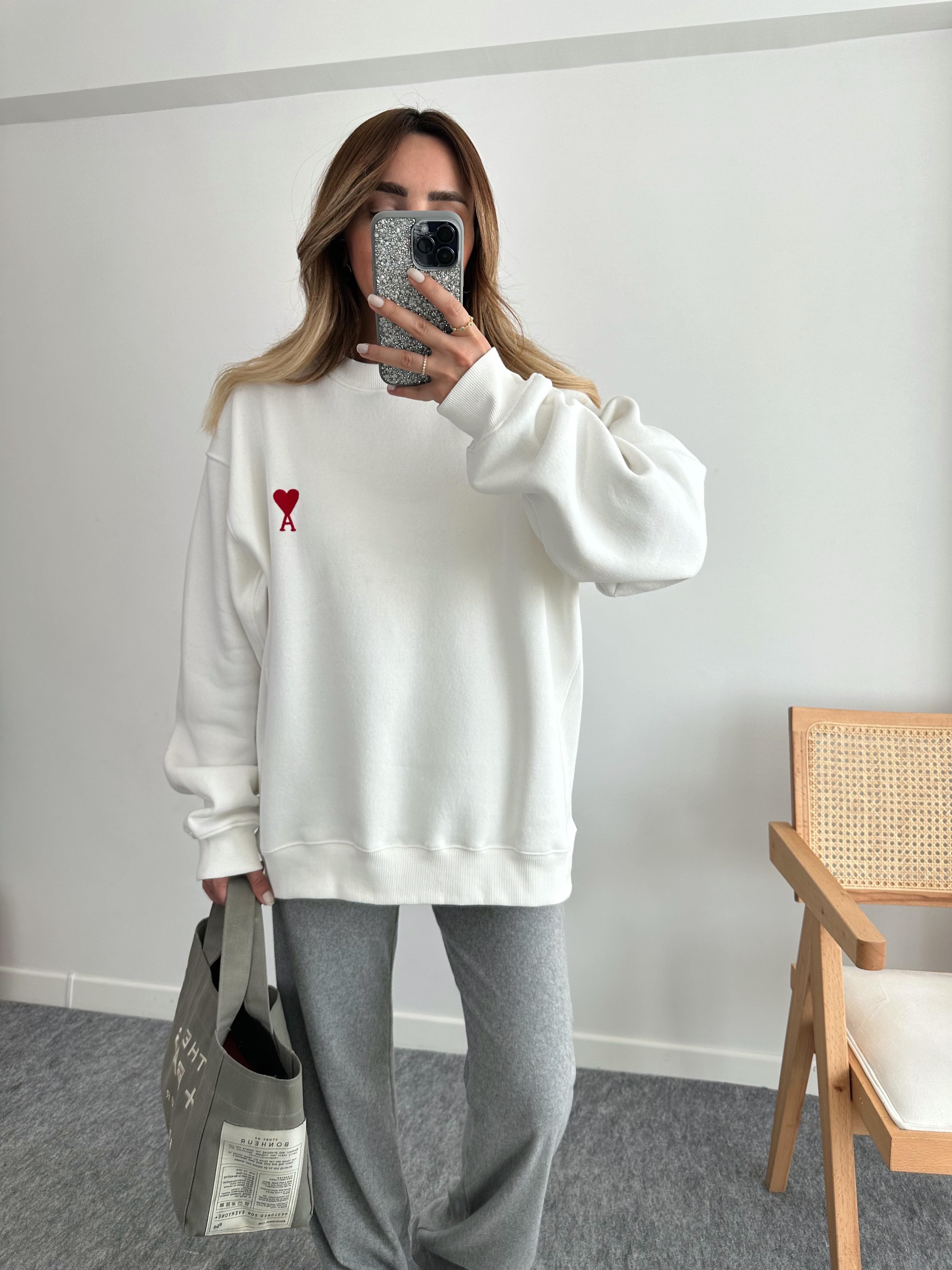 BEYAZ KALP NAKIŞLI MUADİL PREMIUM ŞARDONLU SWEAT
