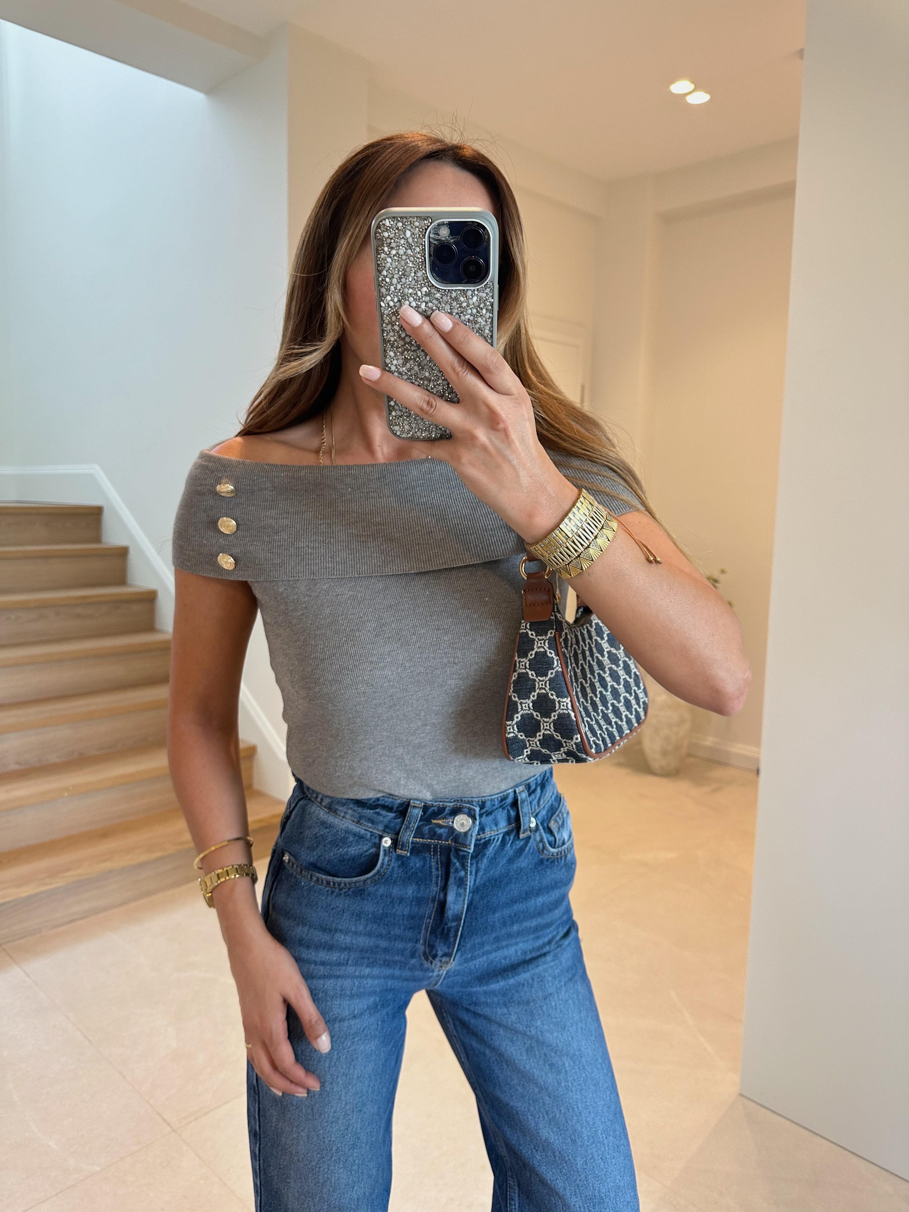 Gri Madonna Yaka Düğme Detaylı Premium Triko