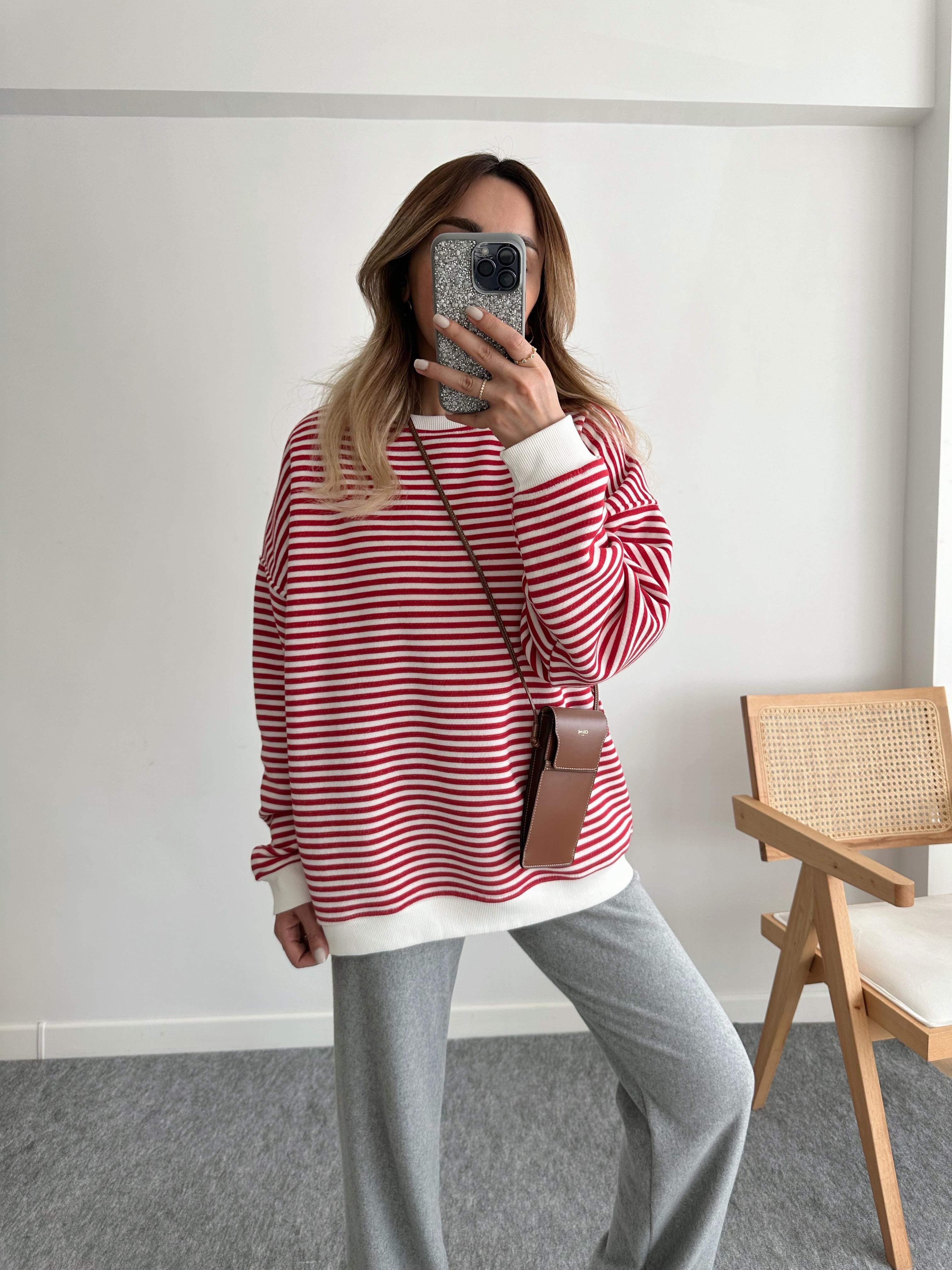 KIRMIZI ÇİZGİLİ OVERSIZE PAMUKLU SWEAT